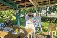 А они продолжают работать)))