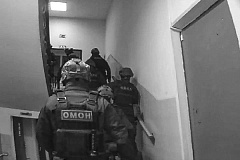    При поддержке столичного спецназа Росгвардии прошел миграционный рейд на юго-востоке столицы   